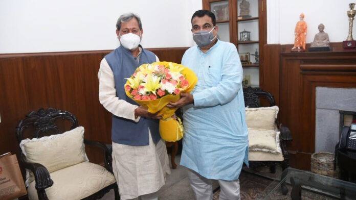 CM meets Nitin Gadkari