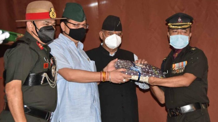 CM Dhami honored soldiers and ex-servicemen