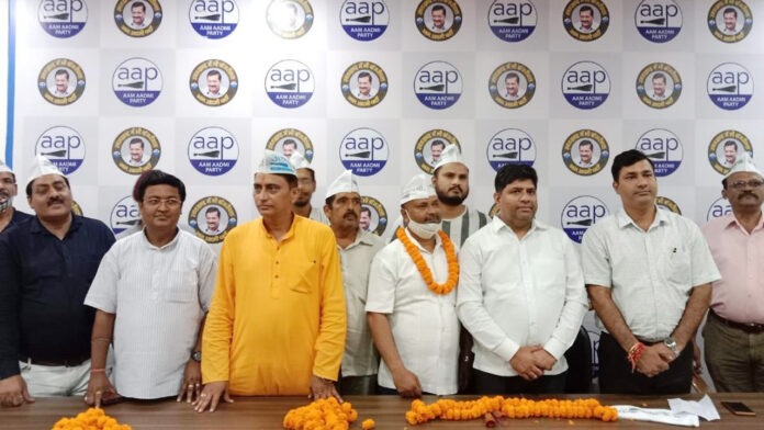 22 Congressman including Abdul Rehman join AAP