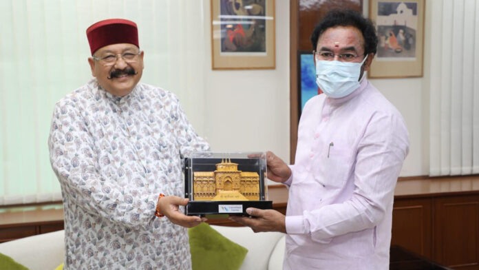 Maharaj meets Union Tourism Minister G Kishan Reddy
