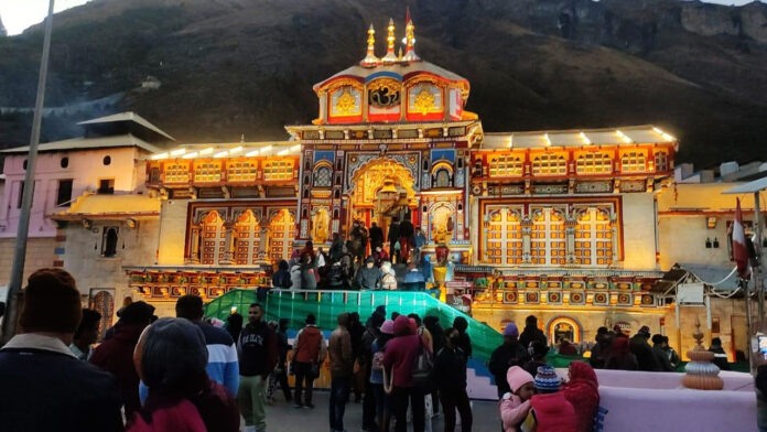 The doors of Badrinath Dham will be closed on November 20