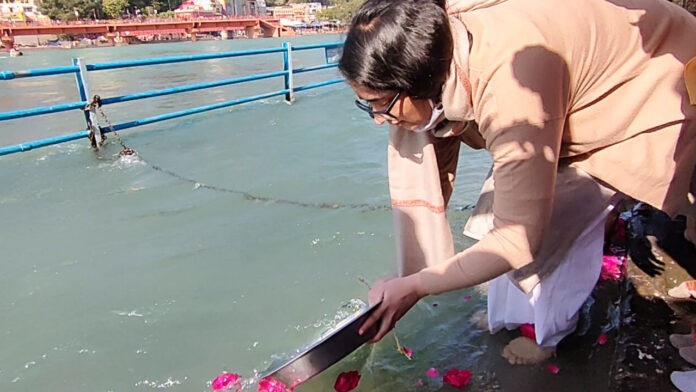 CDS General Bipin Rawat ashes immersed in Ganga