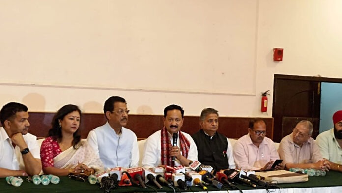 Health Minister Dhan Singh Rawat should resign