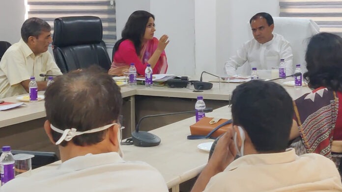 Ayushman card will be made for orphans in the state