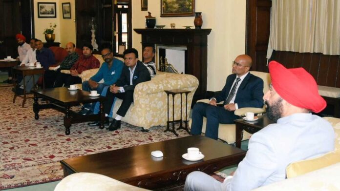 Hotel Association officials met the Governor