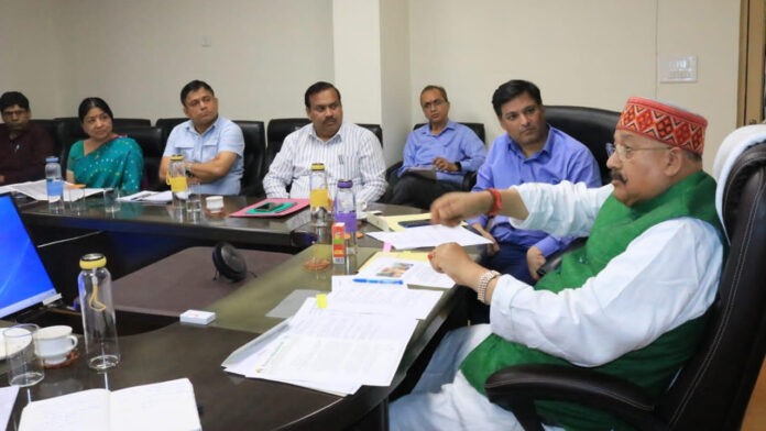 Satpal Maharaj took review meeting of tourism department