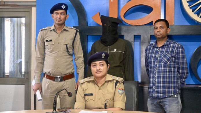 50 thousand rupees reward gang rape accused arrested