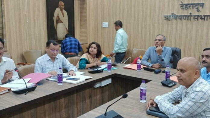 Union Joint Secretary reviews rain harvesting works