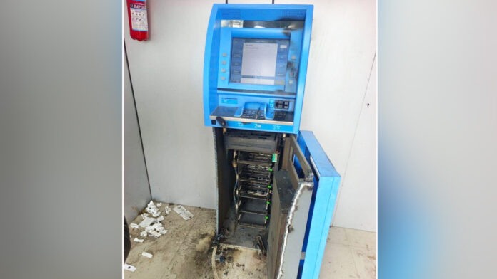 Miscreants cut the ATM machine