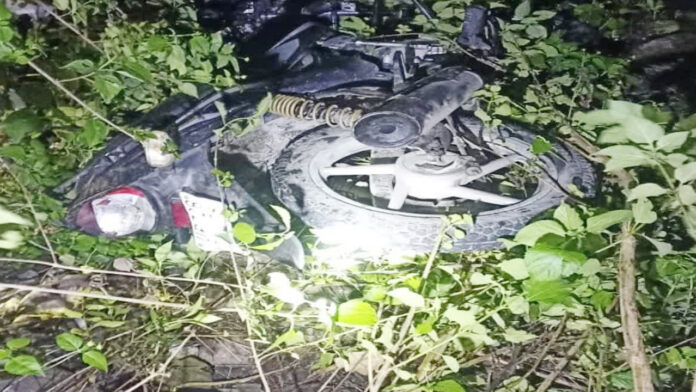 Bike fell into the ditch, one dead, two serious