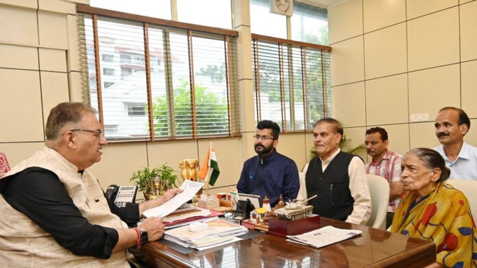Minister Ganesh Joshi listened to the problems of common people