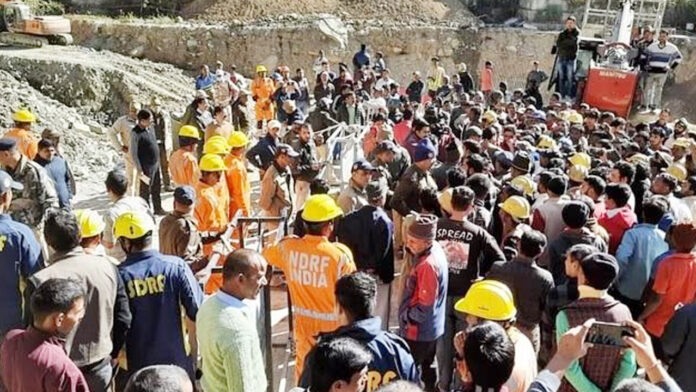 Workers protested when rescue was not done even after 78 hours