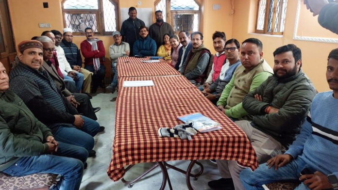 Journalists will have insurance of Rs 2 lakh each