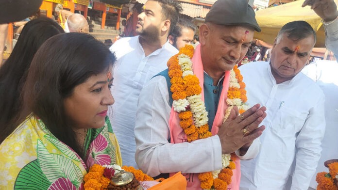 Virendra Rawat took blessings from Maa Ganga