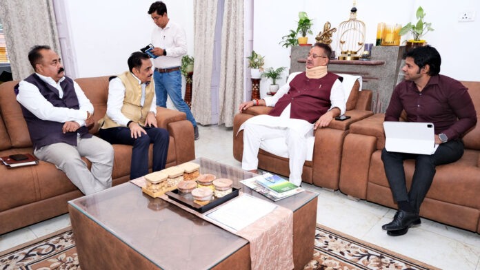 Delegation of Adani Group met Ganesh Joshi