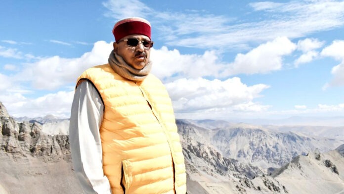 Satpal Maharaj visited Kailash
