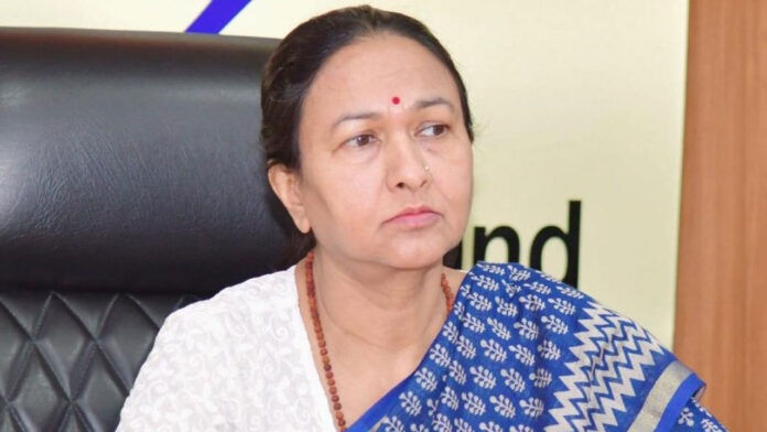 Issue notice to government departments collecting e-waste