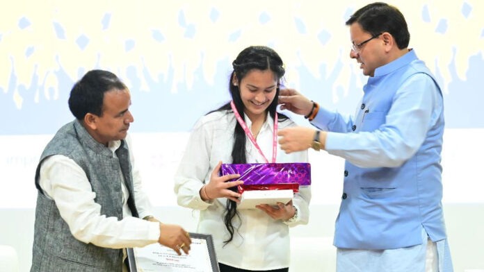 CM honored 108 meritorious students