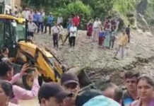 उत्तराखंड में आसमान से बरसी आफत, 10 लोगों की मौत Literally rained from the sky