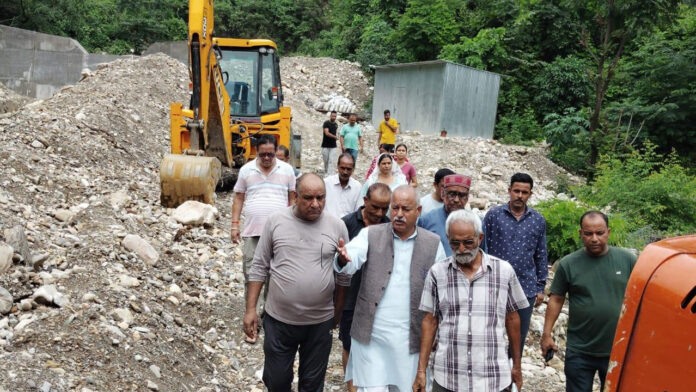 Kesarwala village of Raipur is on the brink of death