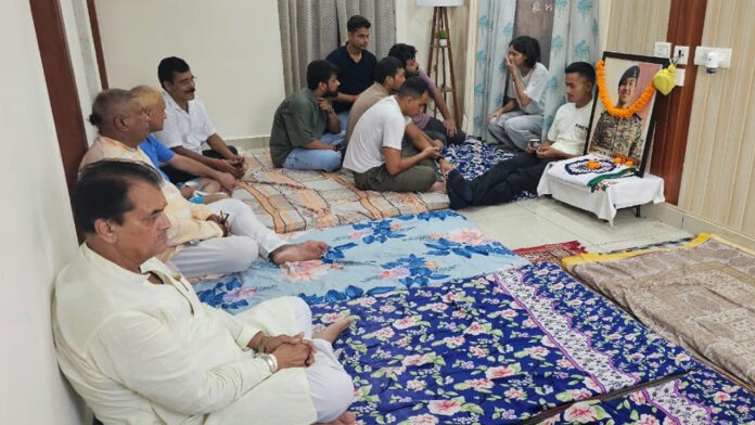 Prem Chand Aggarwal meets family of the martyr