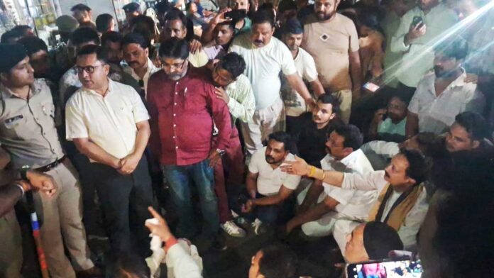 Chaos continues over occupation of Congress office