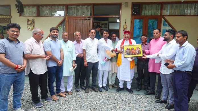 Delegation met Tourism Minister Maharaj