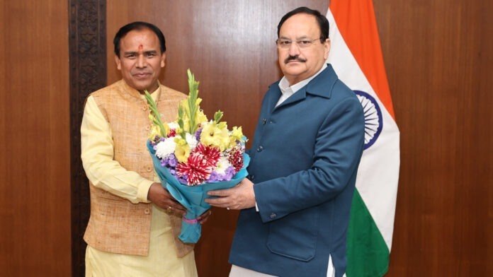 Dhan-Singh-Rawat Dr. Dhan Singh Rawat met Union Health Minister